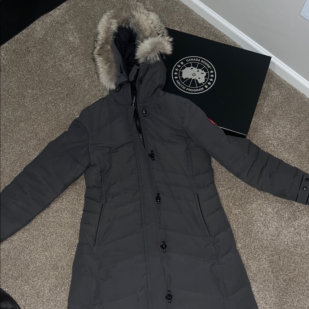 Canada Goose Women's Grey Puffer with Fur Trim - Picture 2 of 15